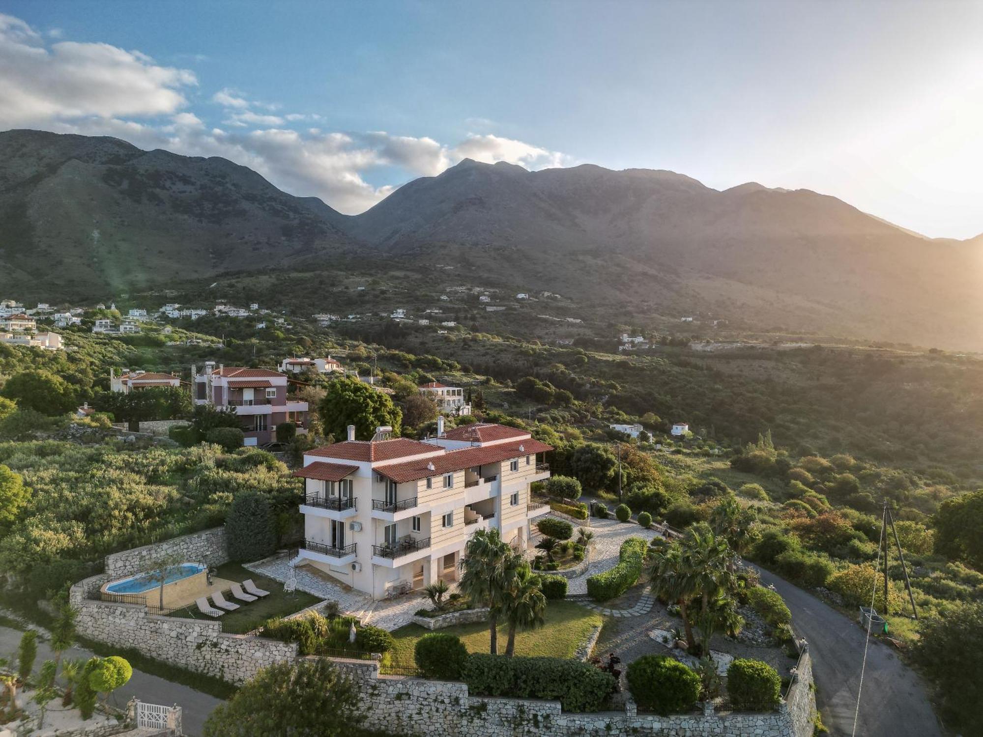 Bella Casa Villa *